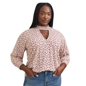 Torrid Textured jersey choker Mock Neck Cutout Long Sleeve Smocked Hem Blouse 3